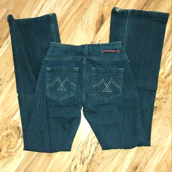 Viggos Jeans - Picture 4 of 6